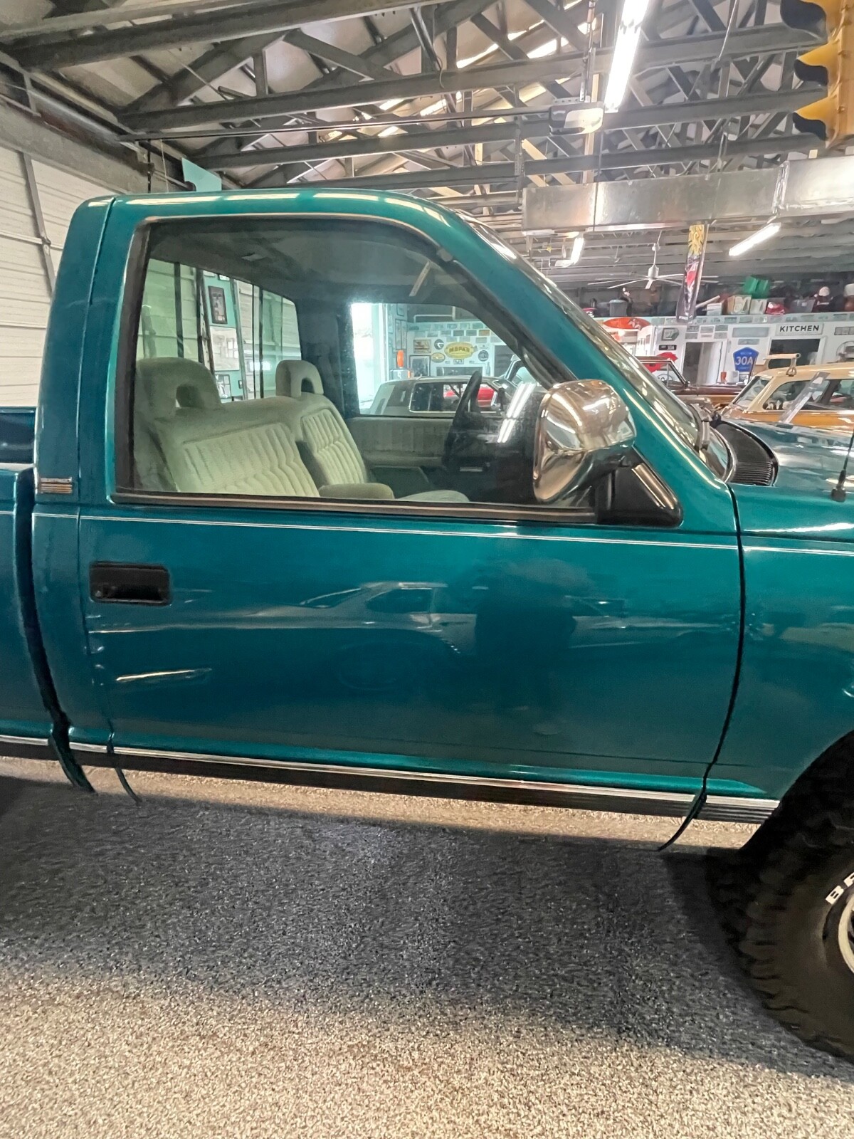 Chevrolet-CK-Pickup-1500-1993-Standard-Cab-Pickup-5