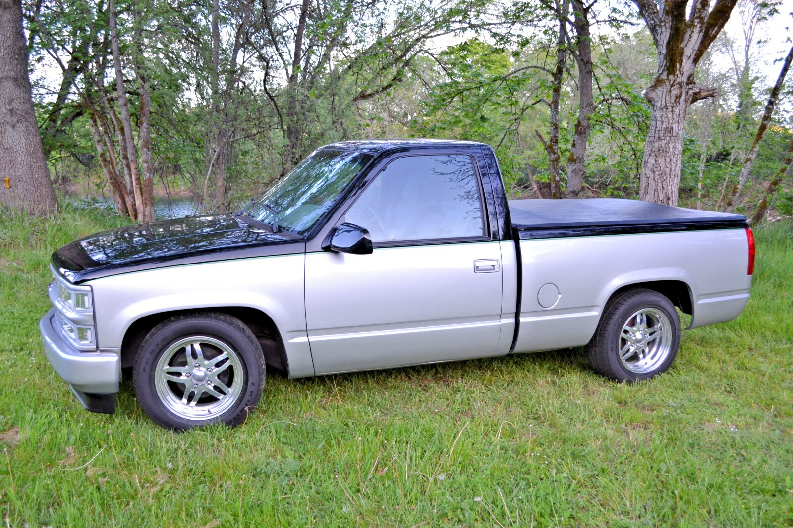 Chevrolet-CK-Pickup-1500-1995-Standard-Cab-Pickup-1