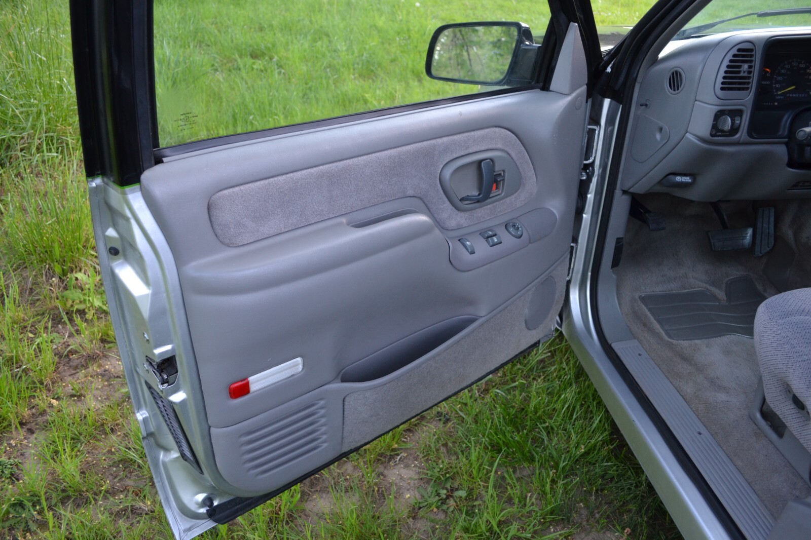 Chevrolet-CK-Pickup-1500-1995-Standard-Cab-Pickup-14