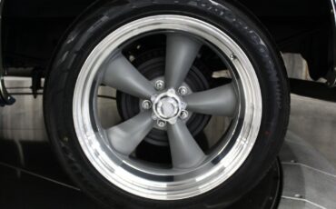 Chevrolet-CK-Pickup-1986-Beautiful-RestoMod-17