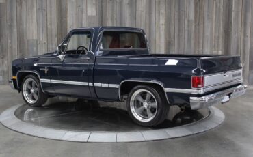 Chevrolet-CK-Pickup-1986-Beautiful-RestoMod-2