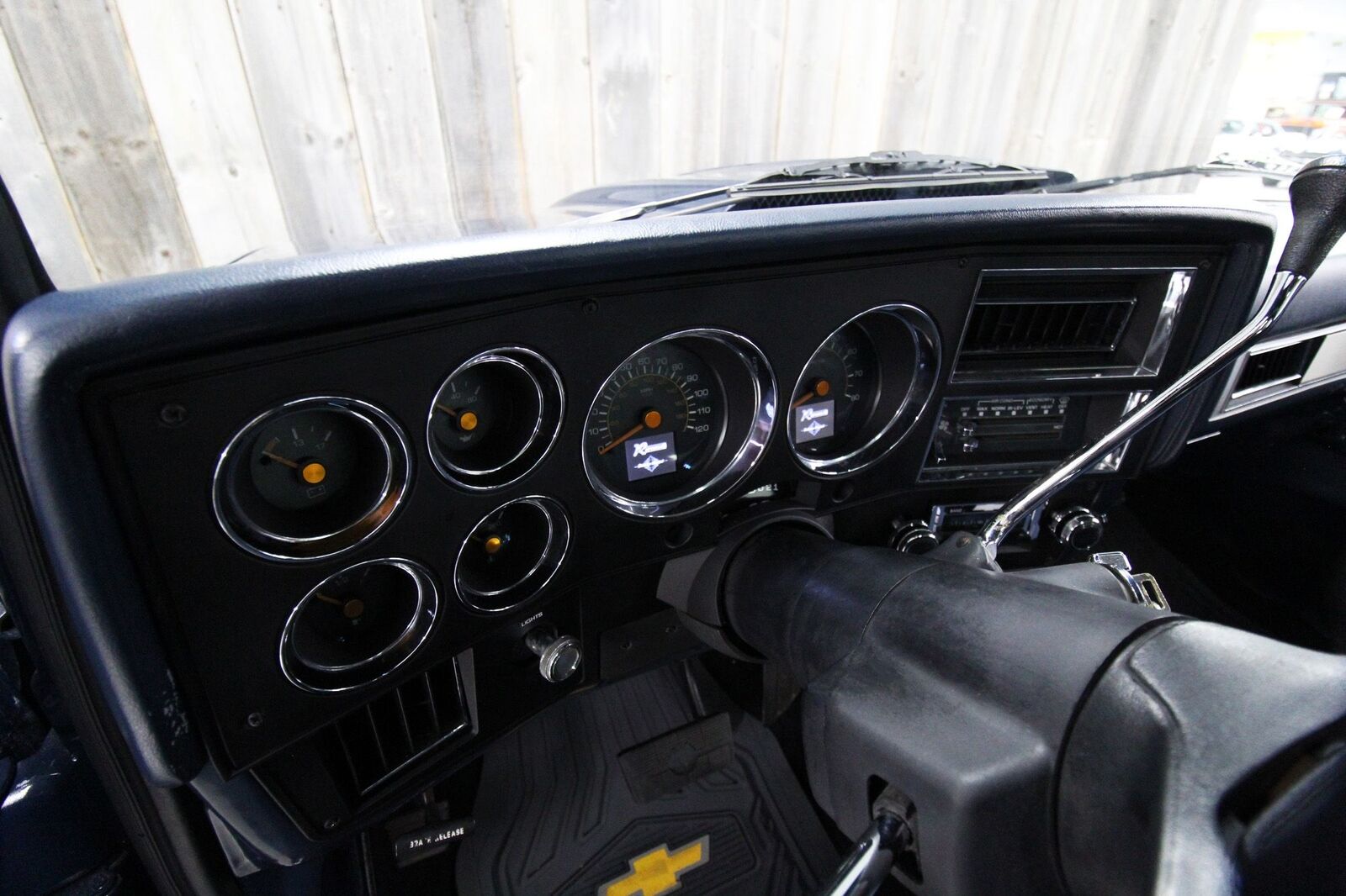 Chevrolet-CK-Pickup-1986-Beautiful-RestoMod-22