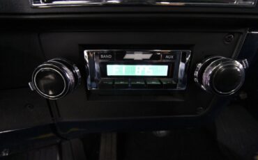 Chevrolet-CK-Pickup-1986-Beautiful-RestoMod-25