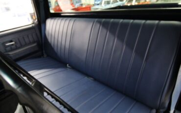 Chevrolet-CK-Pickup-1986-Beautiful-RestoMod-31