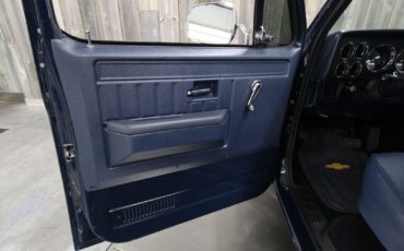 Chevrolet-CK-Pickup-1986-Beautiful-RestoMod-32
