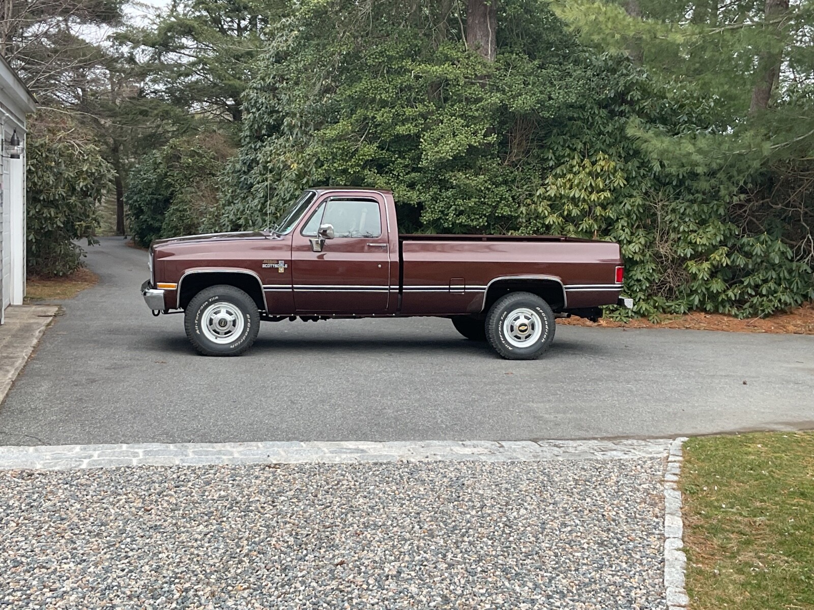 Chevrolet-CK-Pickup-2500-1982-Standard-Cab-Pickup-4