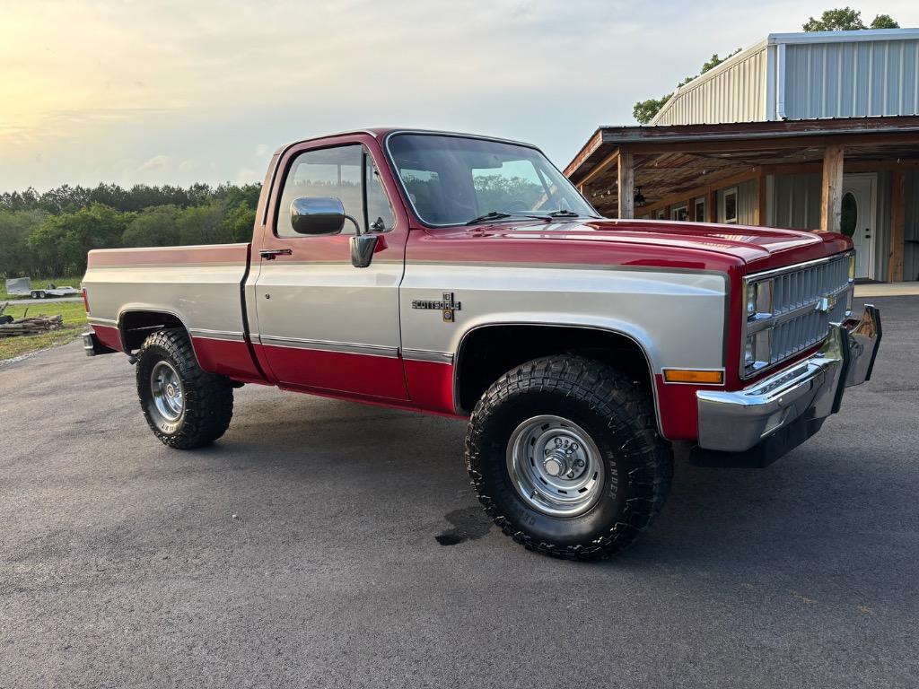 Chevrolet-CK10-4x4-100-Frame-off-1982-4x4