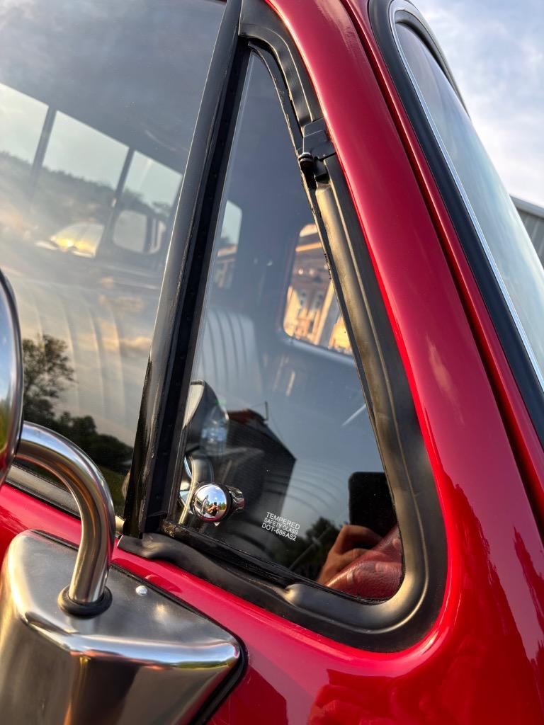 Chevrolet-CK10-4x4-100-Frame-off-1982-4x4-14