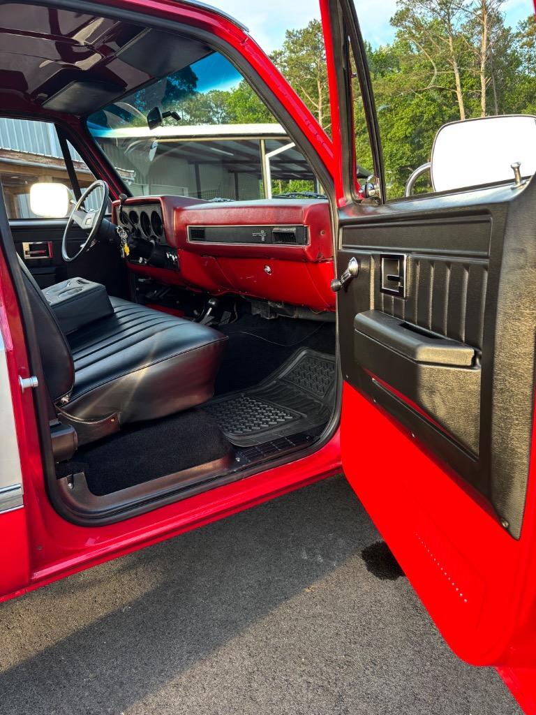 Chevrolet-CK10-4x4-100-Frame-off-1982-4x4-16
