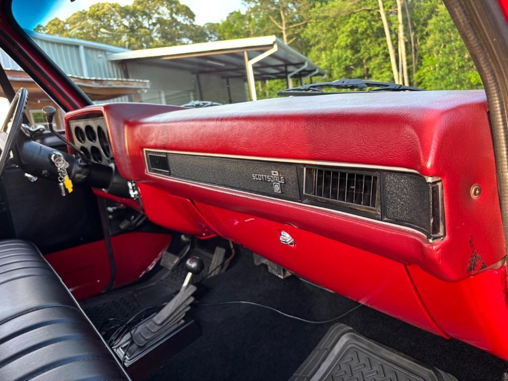 Chevrolet-CK10-4x4-100-Frame-off-1982-4x4-19