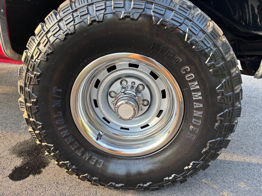 Chevrolet-CK10-4x4-100-Frame-off-1982-4x4-23