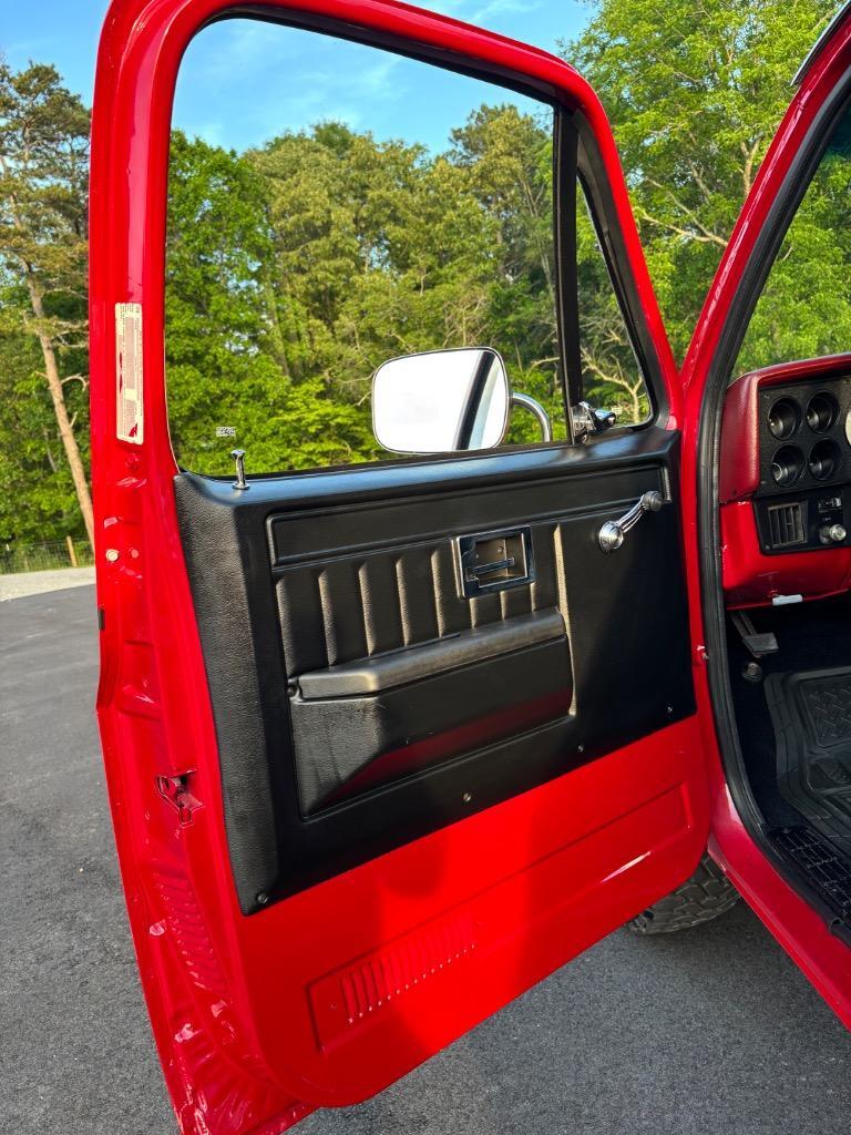 Chevrolet-CK10-4x4-100-Frame-off-1982-4x4-27