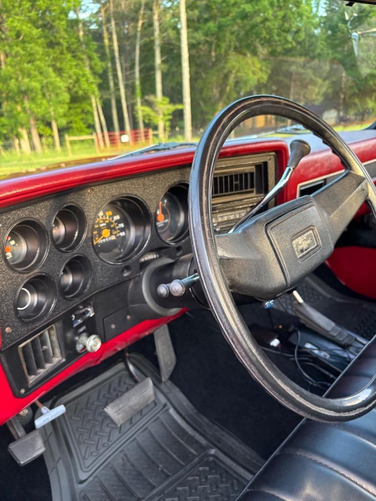 Chevrolet-CK10-4x4-100-Frame-off-1982-4x4-30