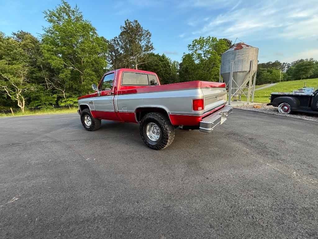 Chevrolet-CK10-4x4-100-Frame-off-1982-4x4-5