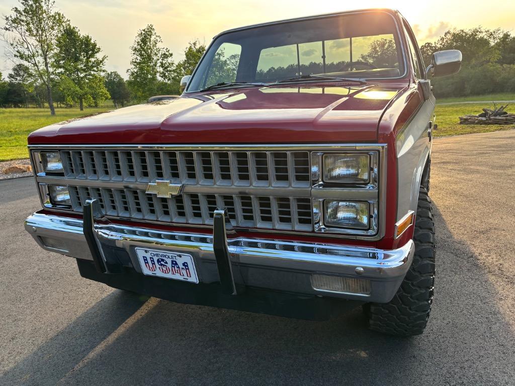 Chevrolet-CK10-4x4-100-Frame-off-1982-4x4-7