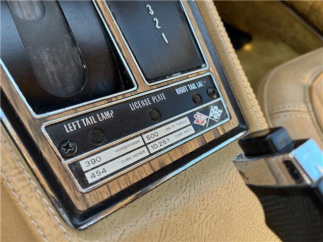Chevrolet-CORVETTE-454-1970-COUPE-25