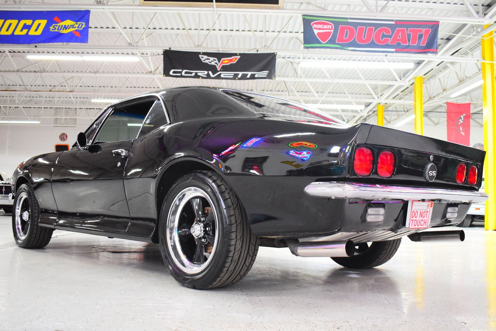 Chevrolet-Camaro-1967-18