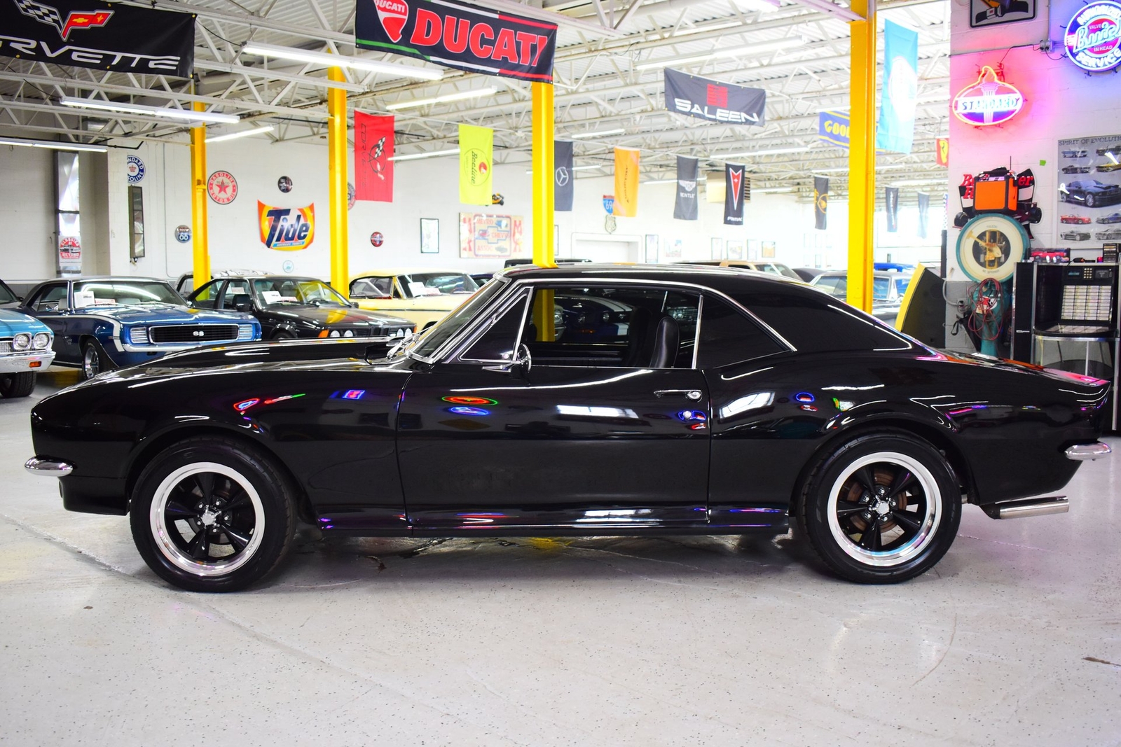 Chevrolet-Camaro-1967-19
