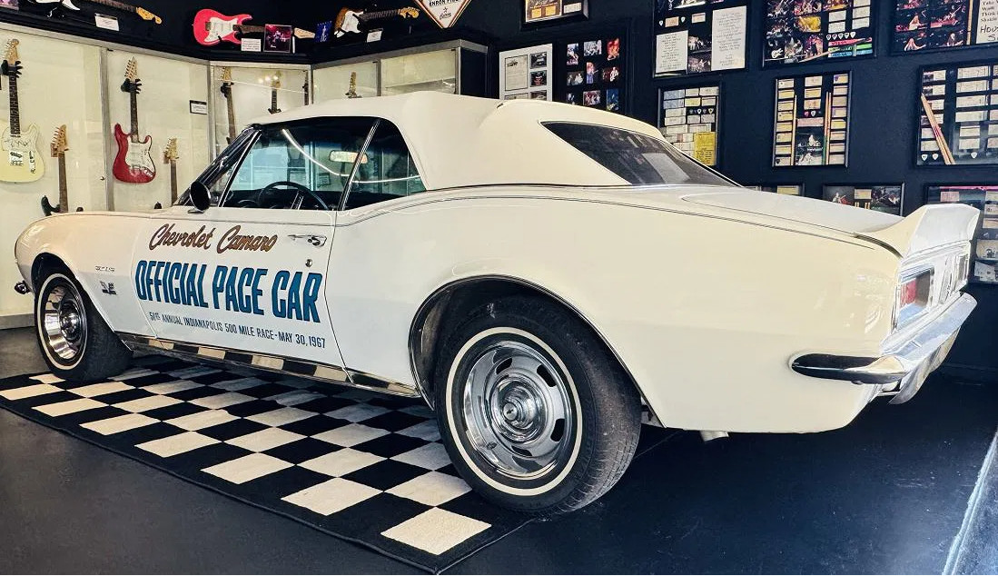 Chevrolet-Camaro-1967-Convertible-1