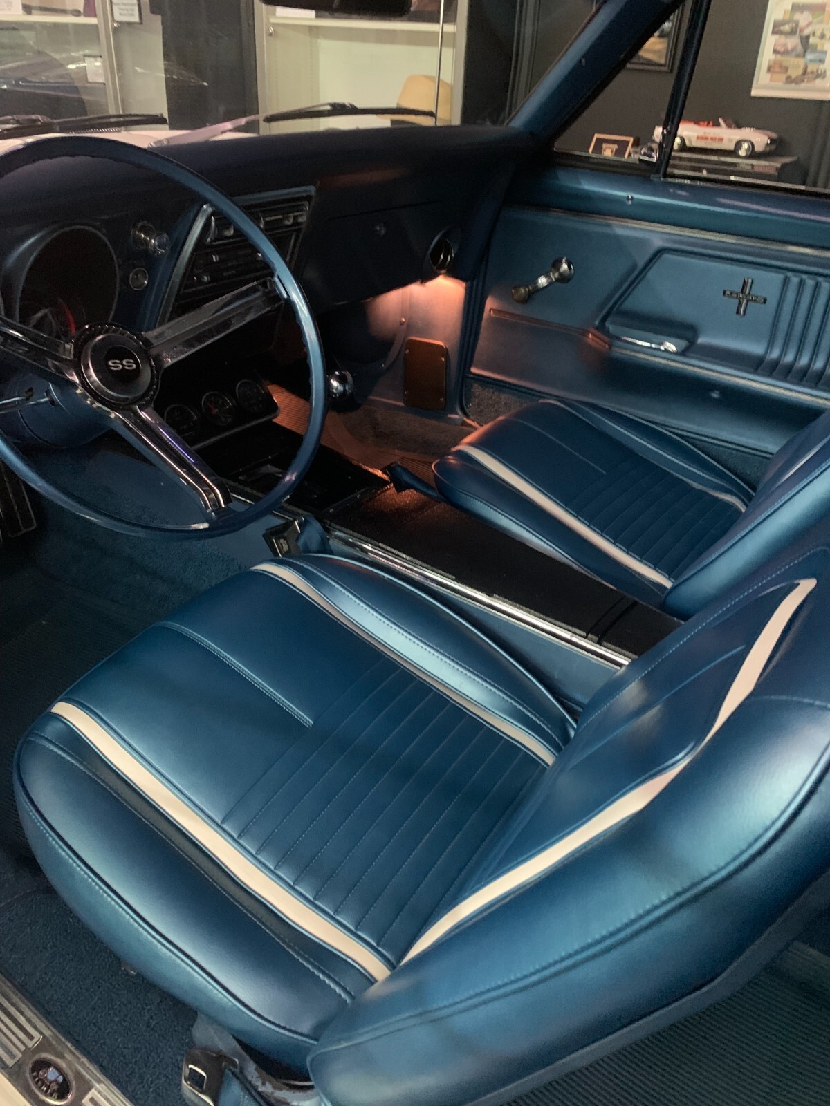 Chevrolet-Camaro-1967-Convertible-10