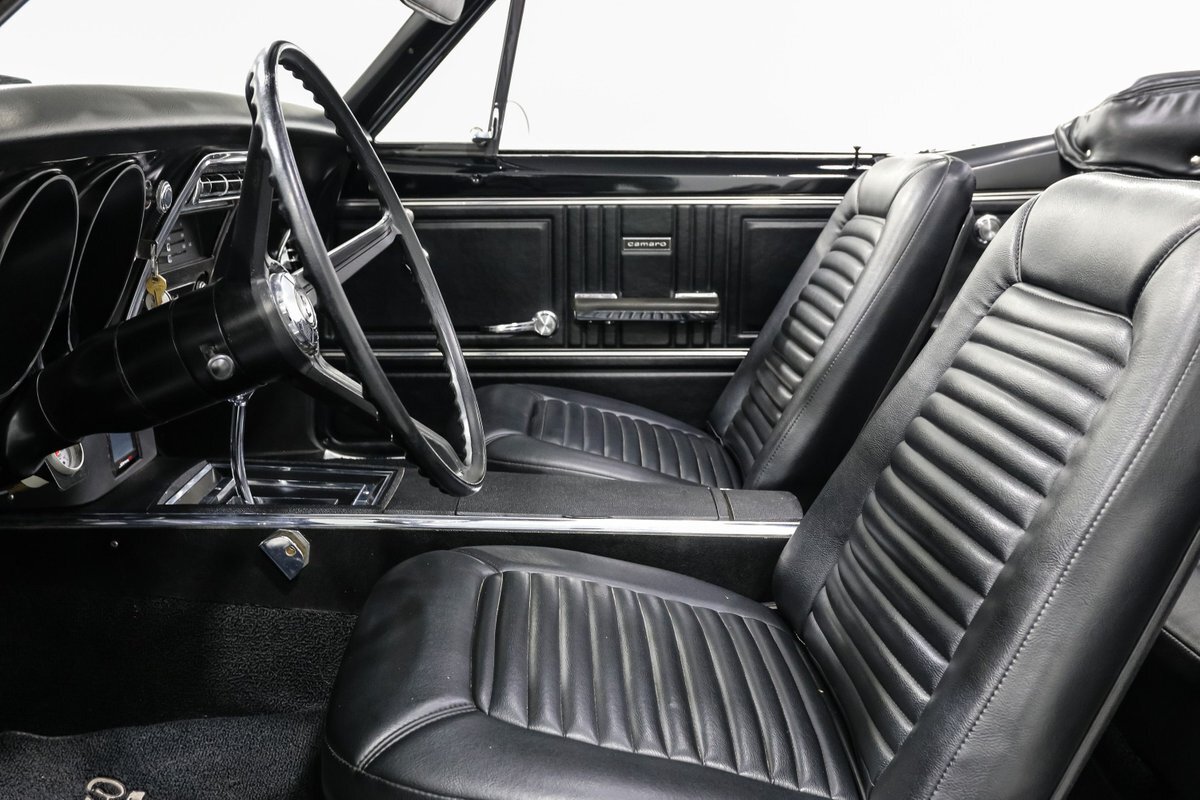 Chevrolet-Camaro-1967-Convertible-17
