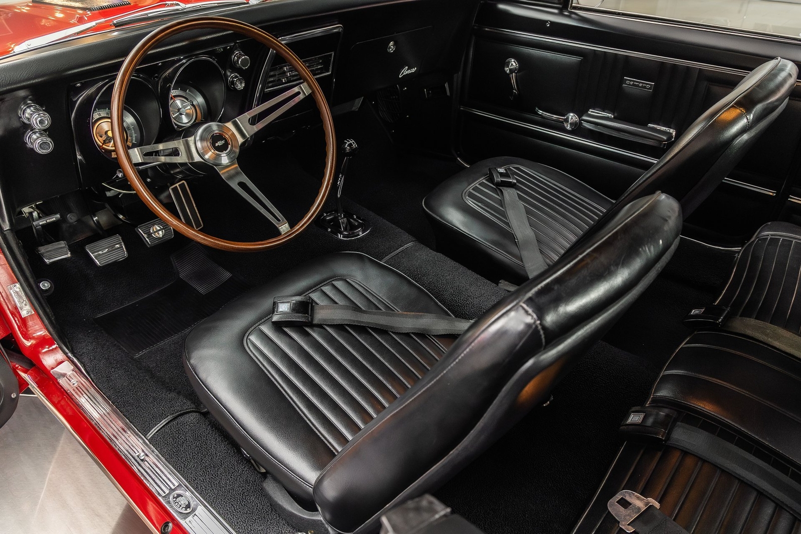 Chevrolet-Camaro-1967-Coupe-2