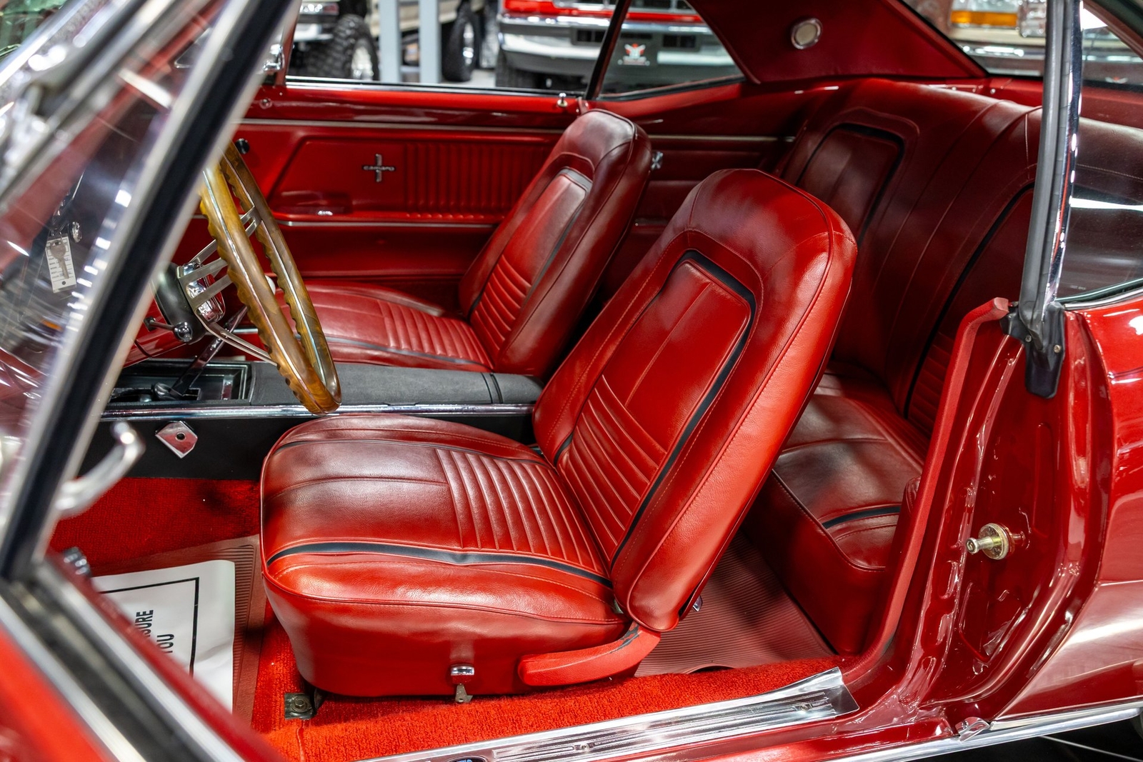 Chevrolet-Camaro-1967-Coupe-28