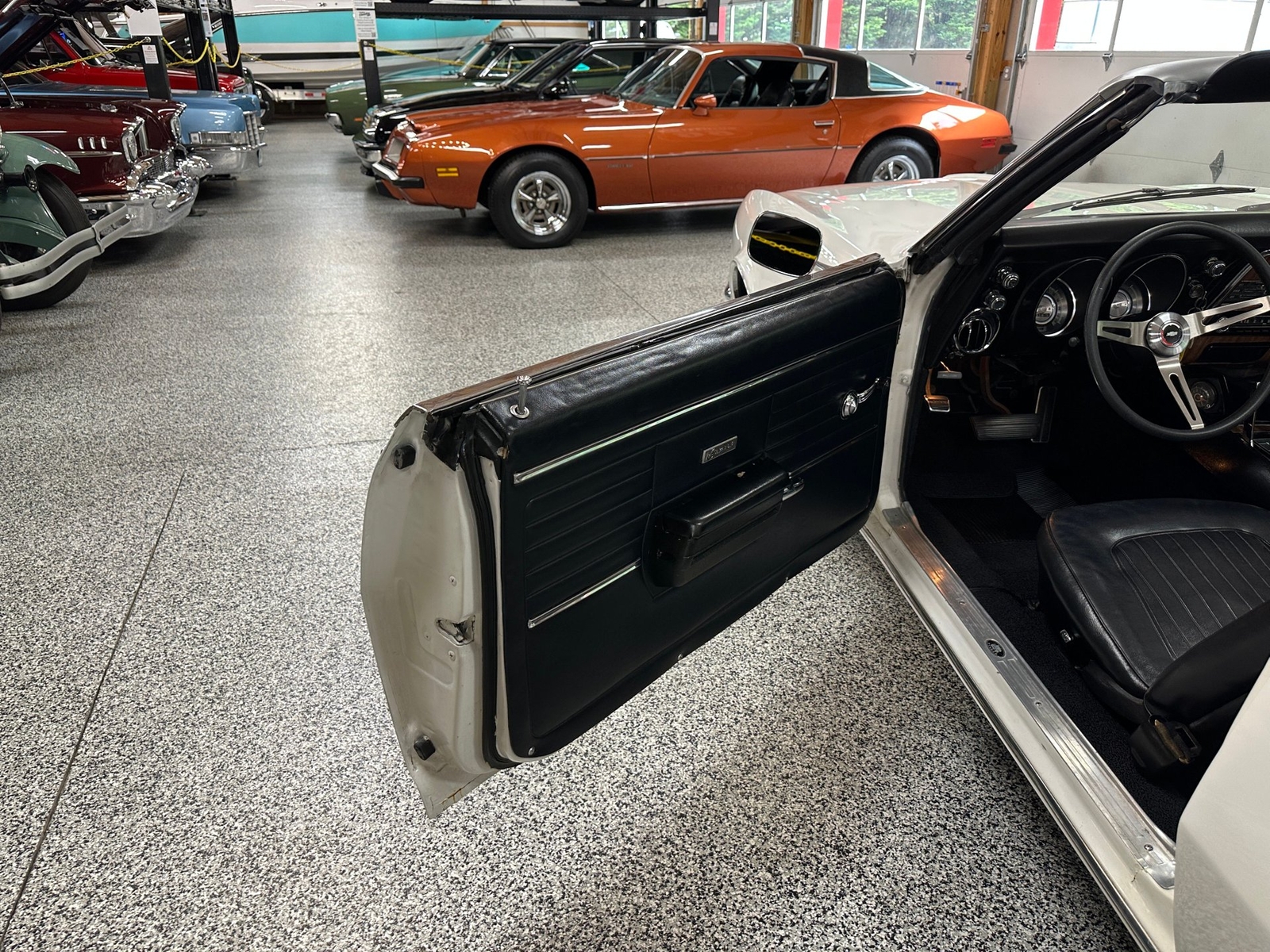 Chevrolet-Camaro-1968-Convertible-24