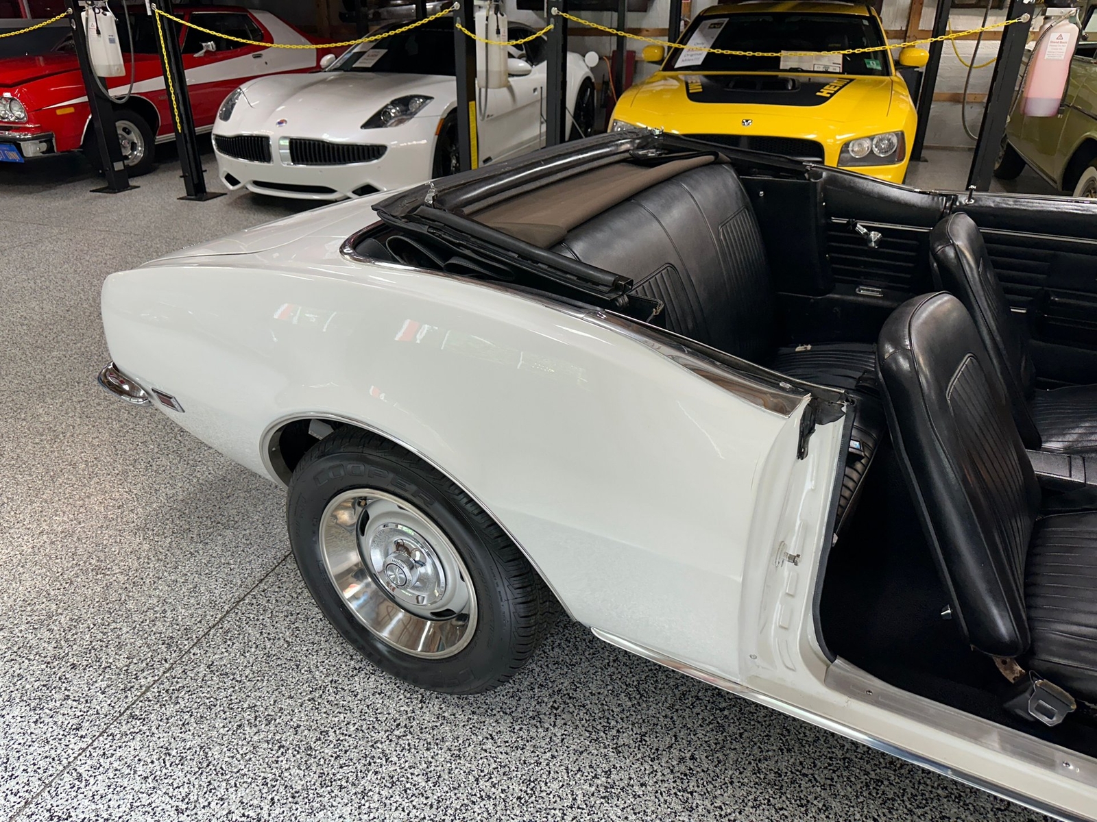 Chevrolet-Camaro-1968-Convertible-31