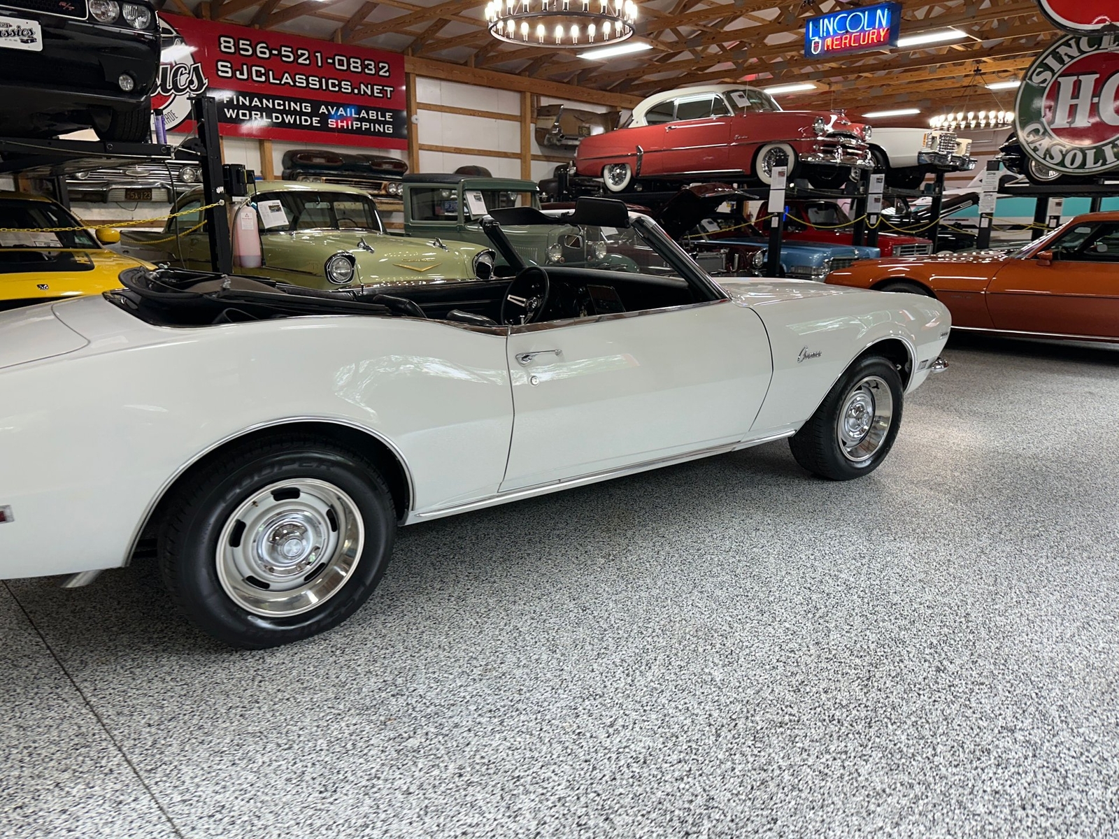 Chevrolet-Camaro-1968-Convertible-37