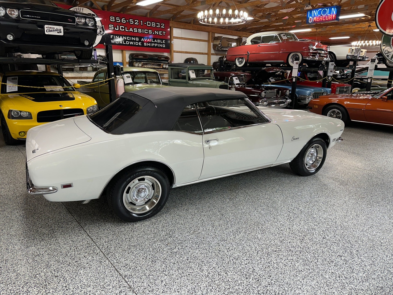 Chevrolet-Camaro-1968-Convertible-4