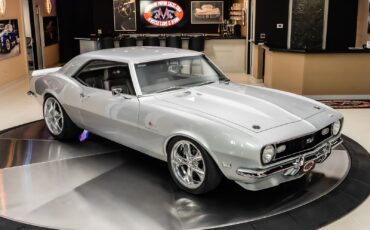 Chevrolet-Camaro-1968-Coupe-10