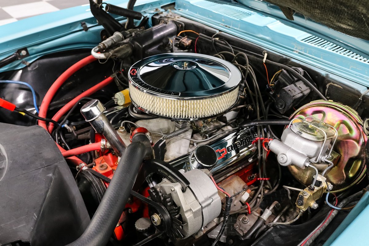 Chevrolet-Camaro-1968-Coupe-10