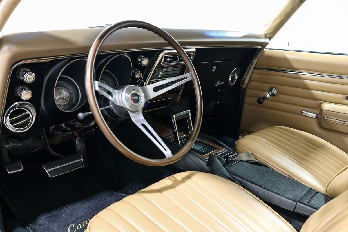 Chevrolet-Camaro-1968-Coupe-12