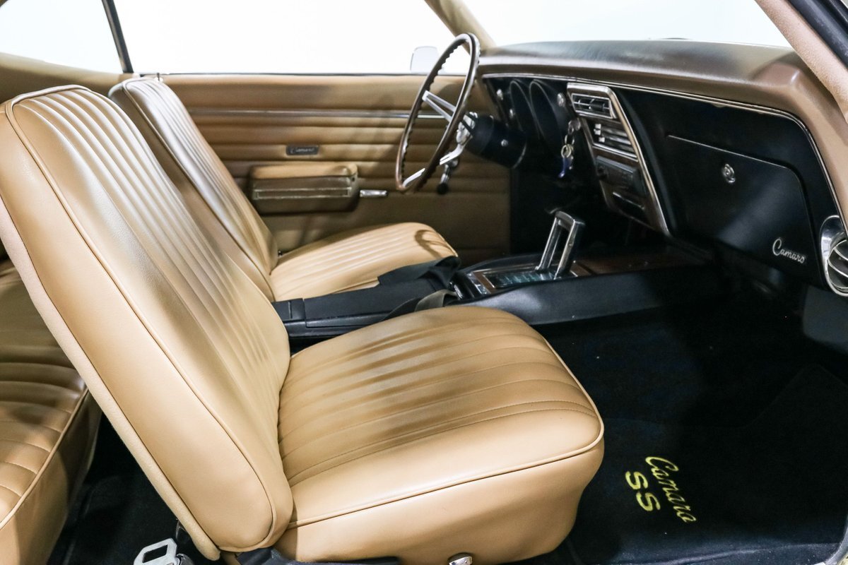Chevrolet-Camaro-1968-Coupe-17
