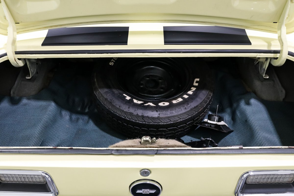 Chevrolet-Camaro-1968-Coupe-20