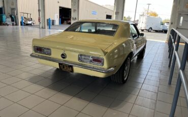 Chevrolet-Camaro-1968-Coupe-4