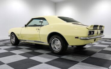 Chevrolet-Camaro-1968-Coupe-4