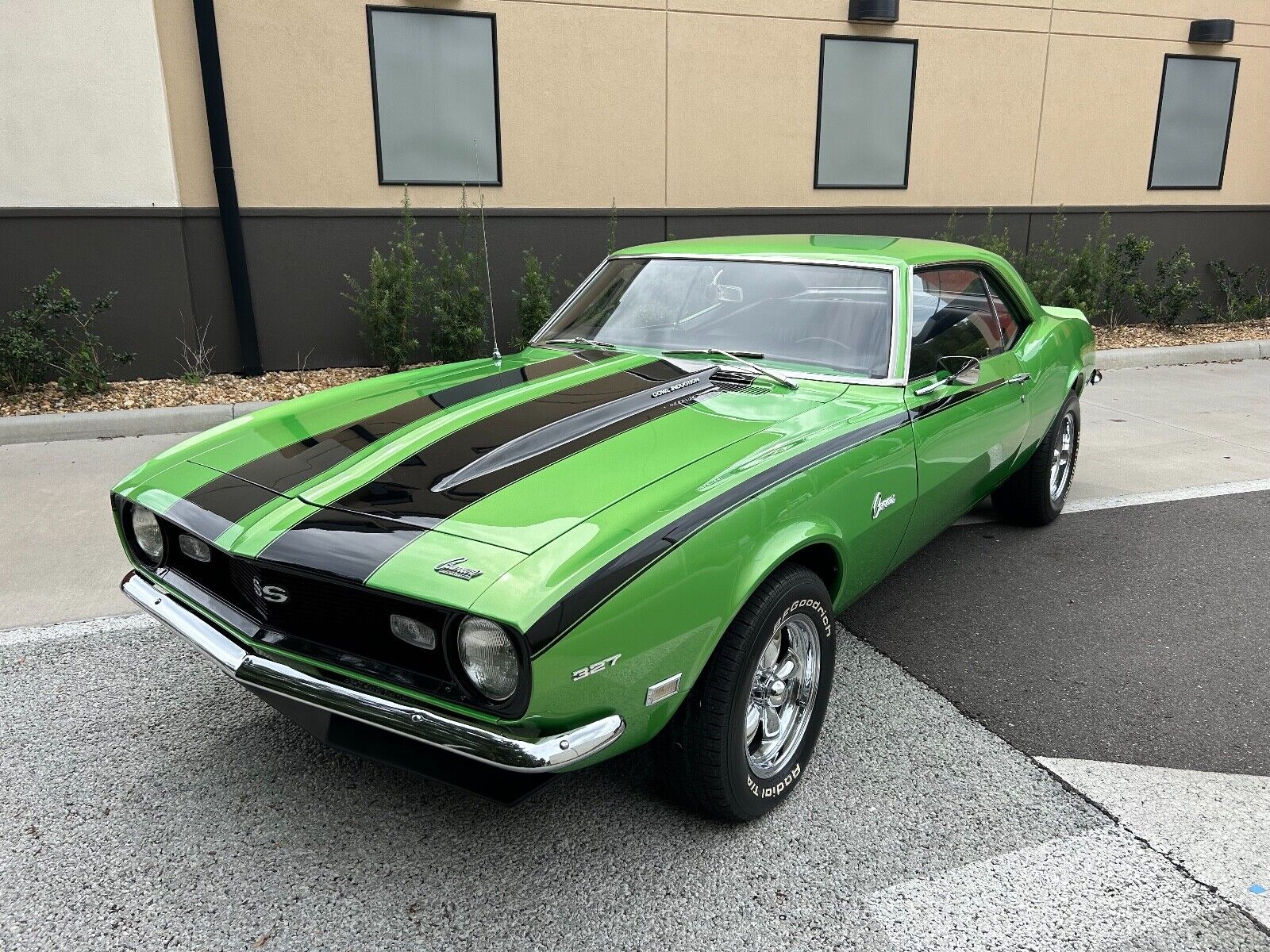 Chevrolet-Camaro-1968-Coupe-4