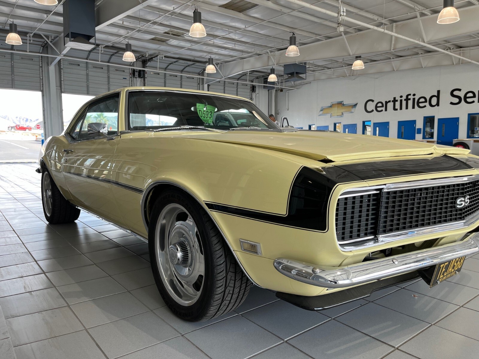 Chevrolet-Camaro-1968-Coupe-5