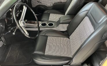 Chevrolet-Camaro-1968-Coupe-7