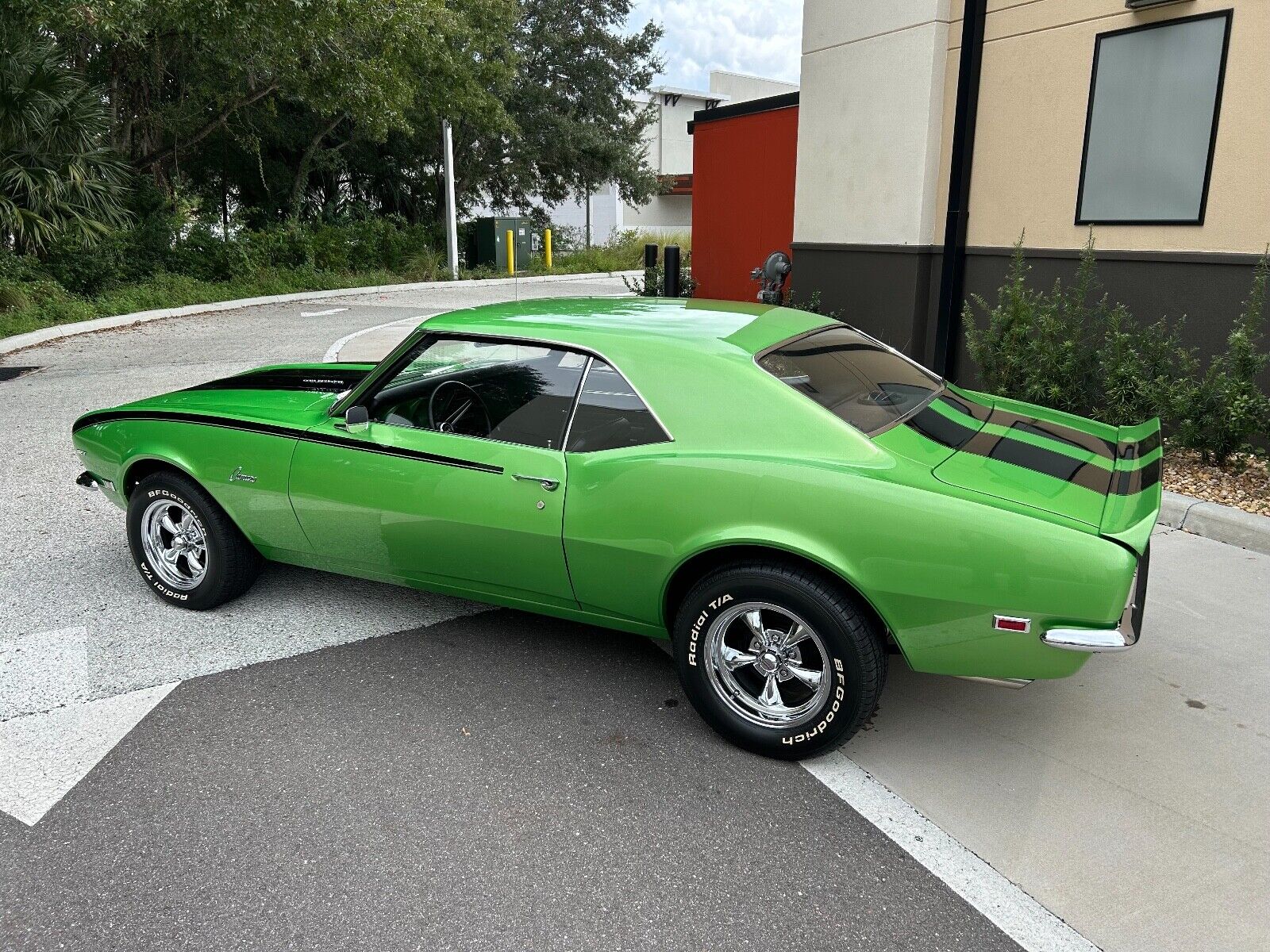Chevrolet-Camaro-1968-Coupe-7