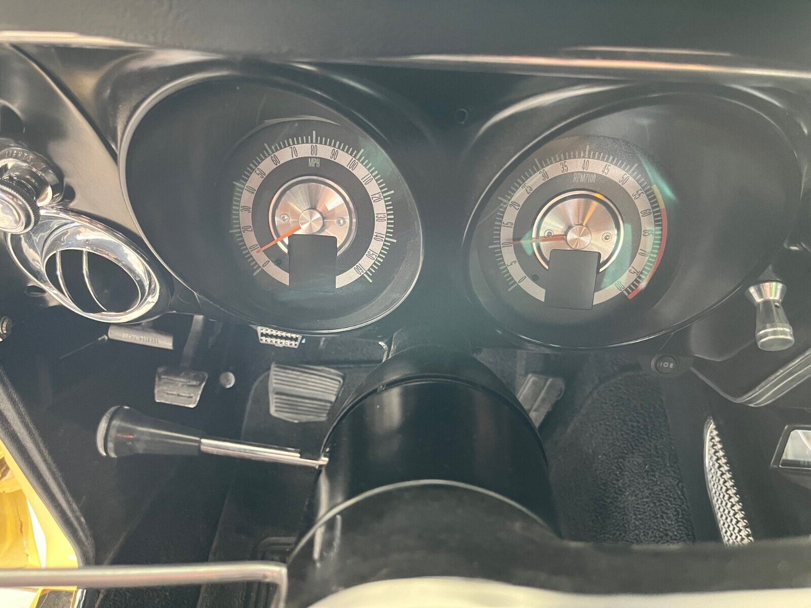 Chevrolet-Camaro-1968-Coupe-8