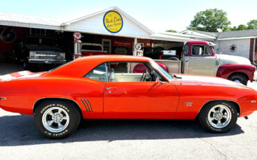 Chevrolet-Camaro-1969-American-Muscle-Car-3