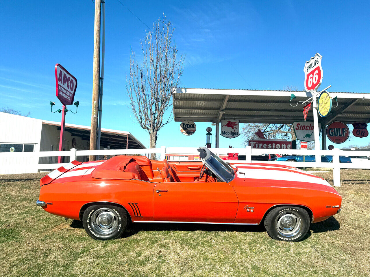 Chevrolet-Camaro-1969-American-Muscle-Car-3