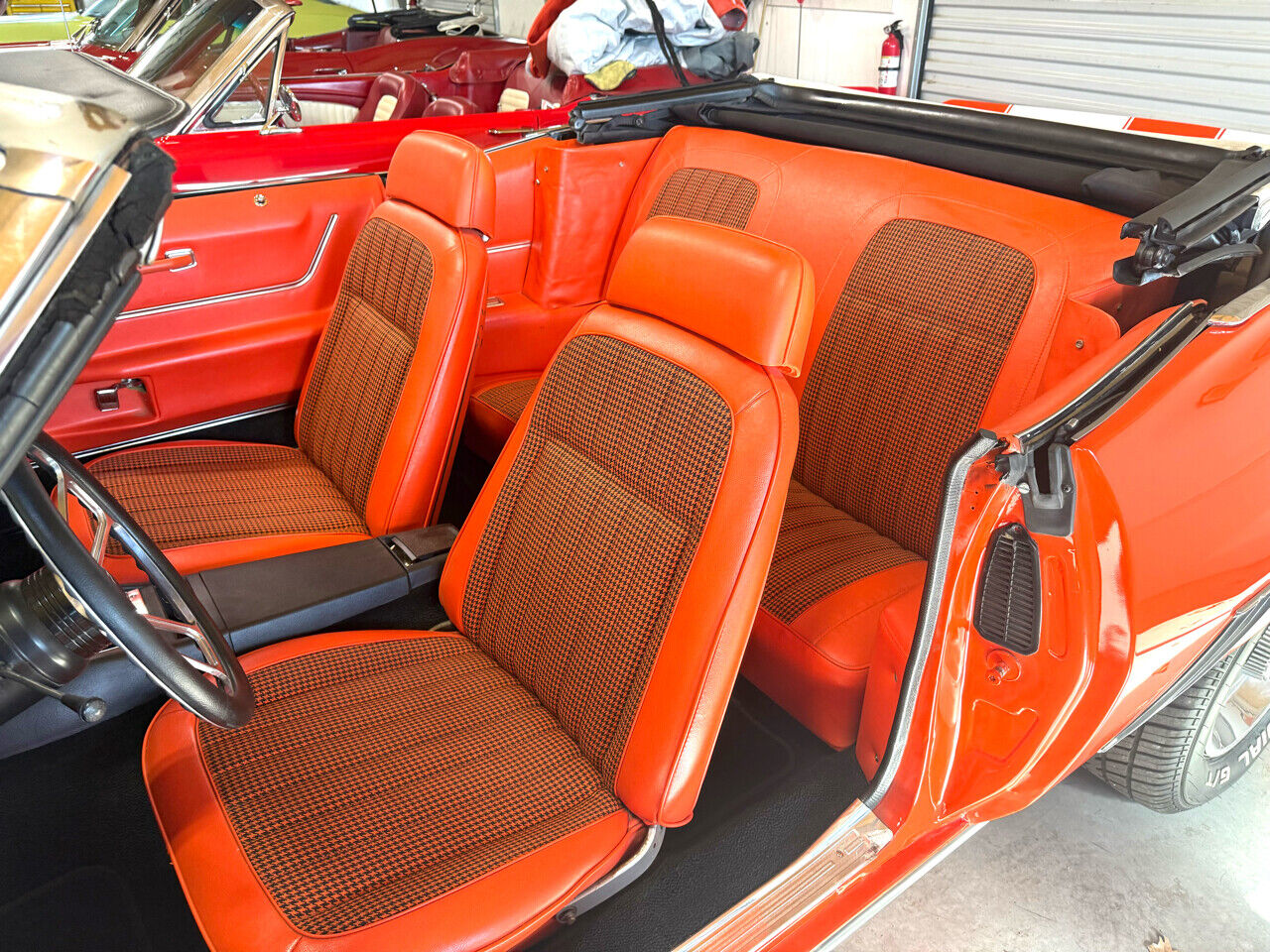 Chevrolet-Camaro-1969-American-Muscle-Car-34