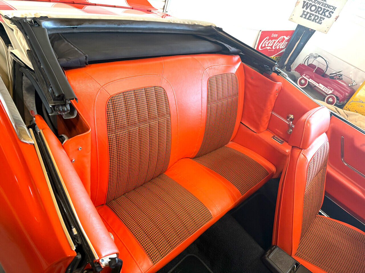 Chevrolet-Camaro-1969-American-Muscle-Car-37