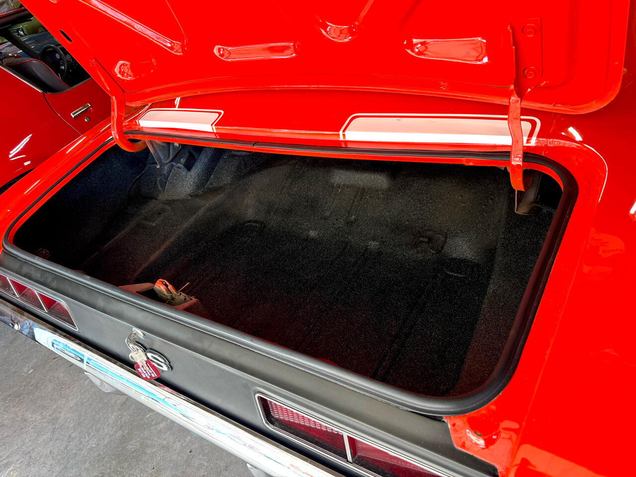 Chevrolet-Camaro-1969-American-Muscle-Car-38