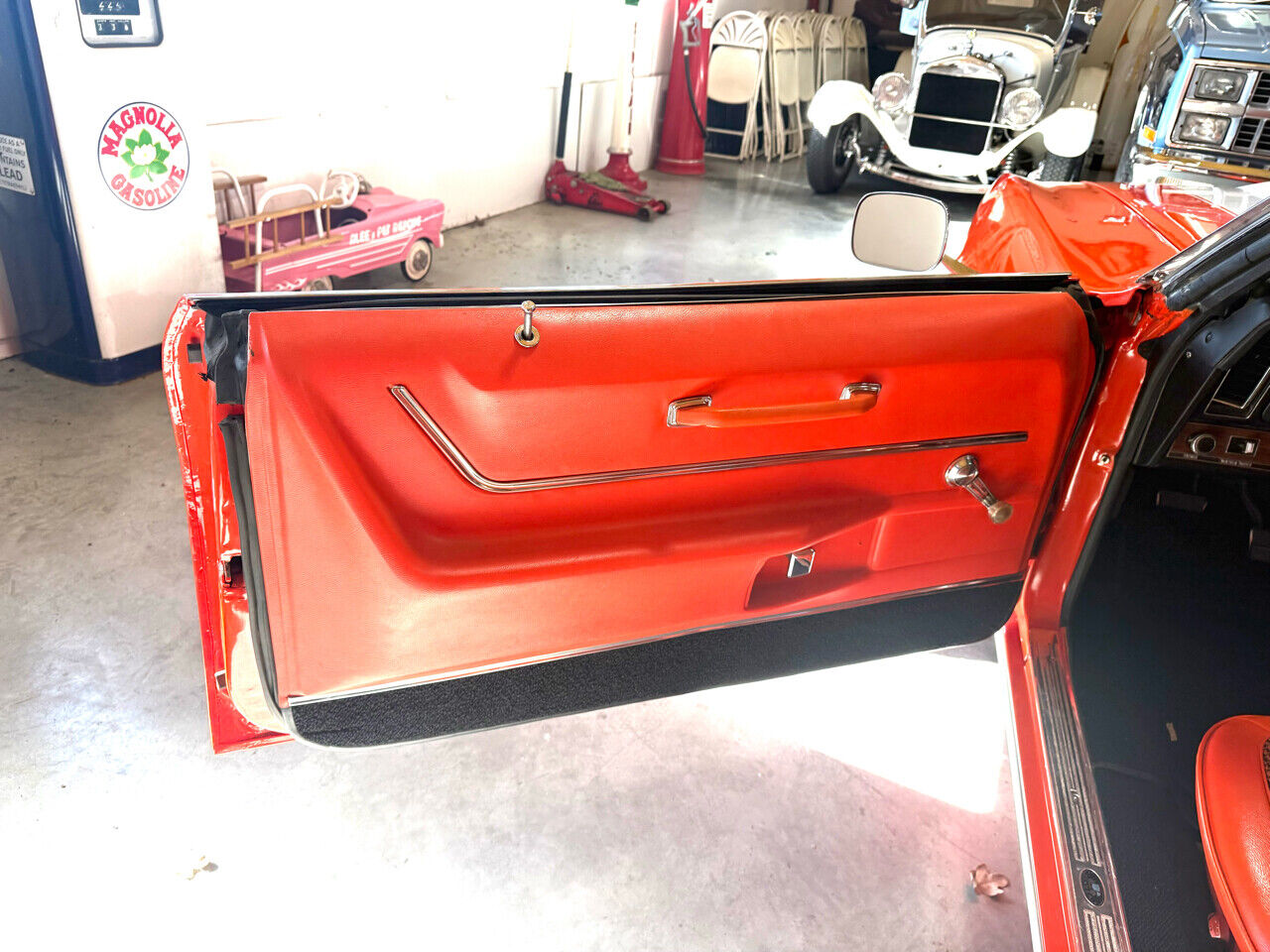 Chevrolet-Camaro-1969-American-Muscle-Car-38