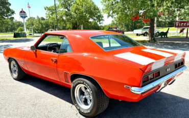 Chevrolet-Camaro-1969-American-Muscle-Car-4